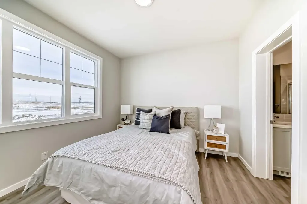 136 Heirloom Street SE Calgary AB T3S 0Y5