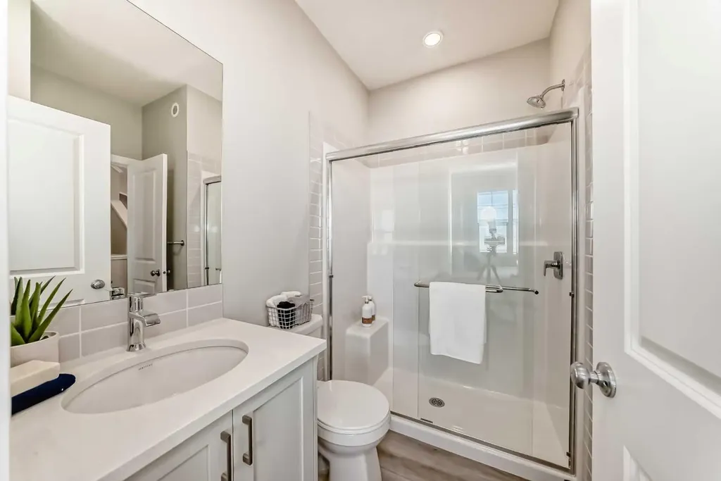 136 Heirloom Street SE Calgary AB T3S 0Y5