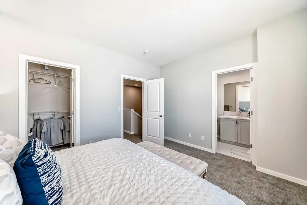 136 Heirloom Street SE Calgary AB T3S 0Y5