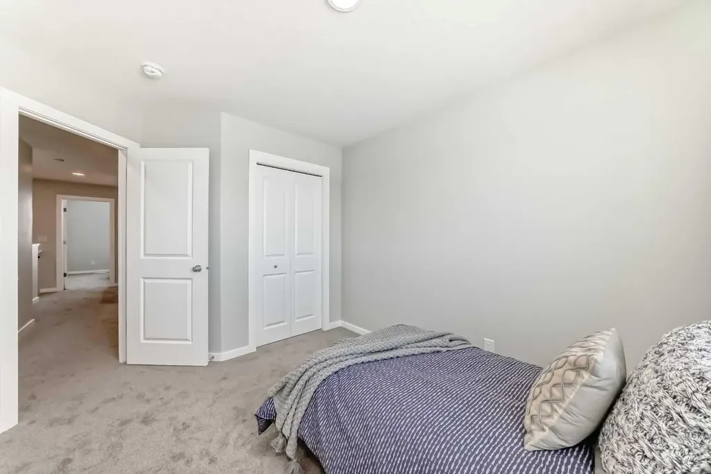 136 Heirloom Street SE Calgary AB T3S 0Y5