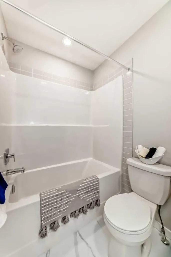 136 Heirloom Street SE Calgary AB T3S 0Y5