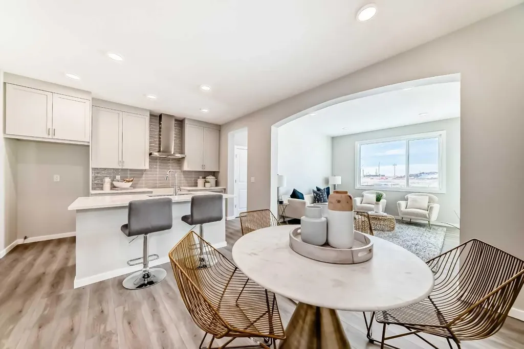136 Heirloom Street SE Calgary AB T3S 0Y5