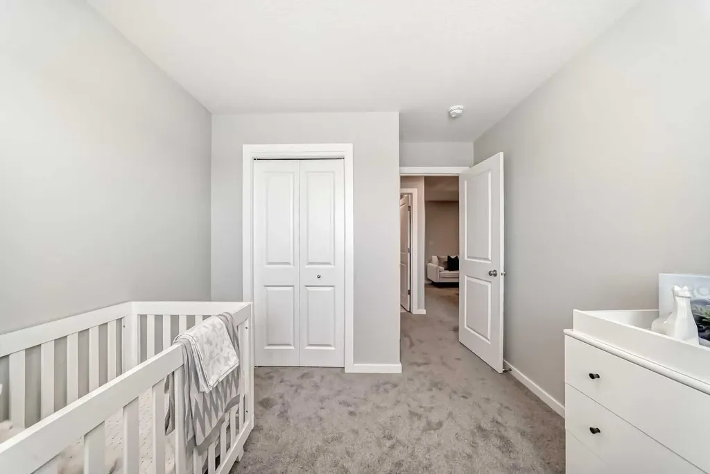136 Heirloom Street SE Calgary AB T3S 0Y5