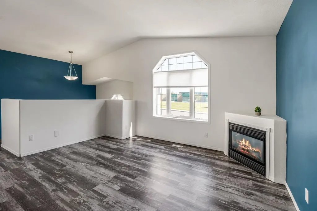 248 Blackfoot W Lethbridge AB T1K7W4