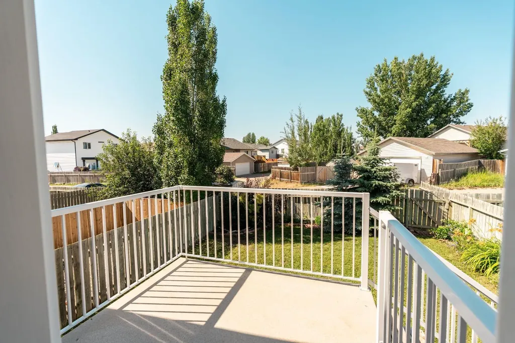 248 Blackfoot Road W Lethbridge AB T1K7W4