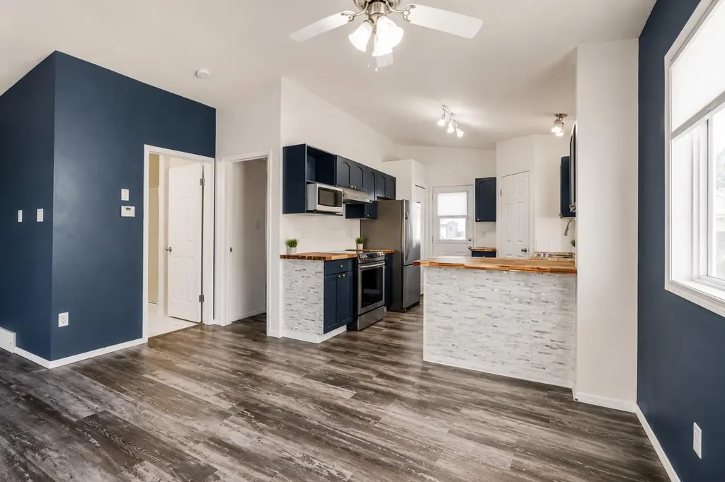 248 Blackfoot W Lethbridge AB T1K7W4