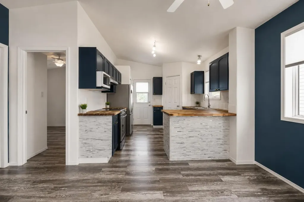 248 Blackfoot Road W Lethbridge AB T1K7W4