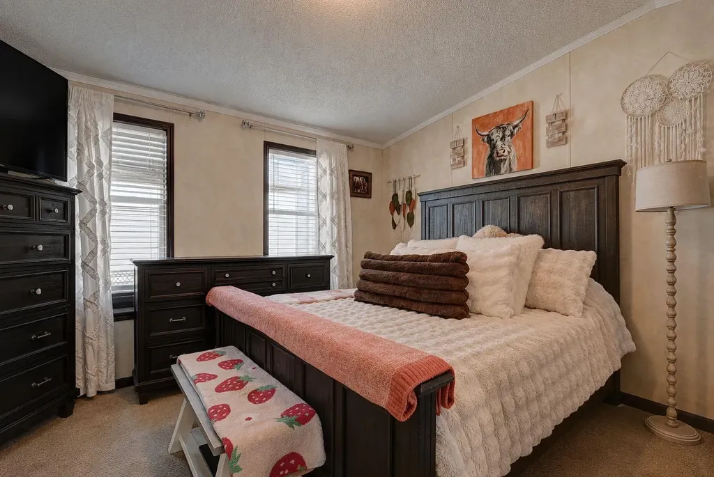 10615 88 Street Grande Prairie AB T8X 1P5
