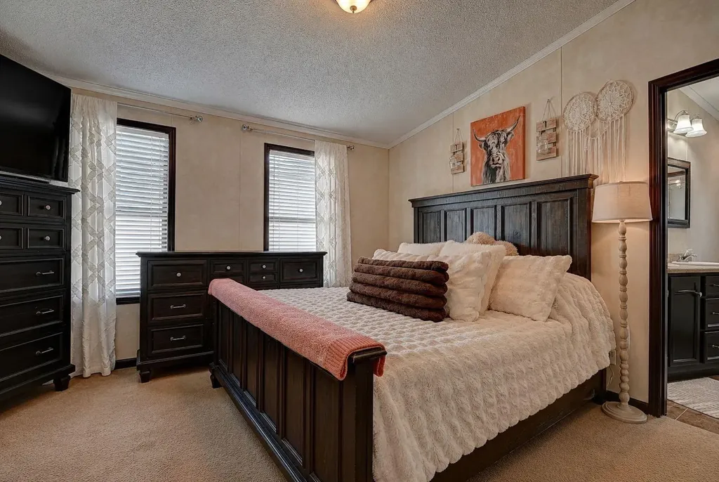 10615 88 Street Grande Prairie AB T8X 1P3
