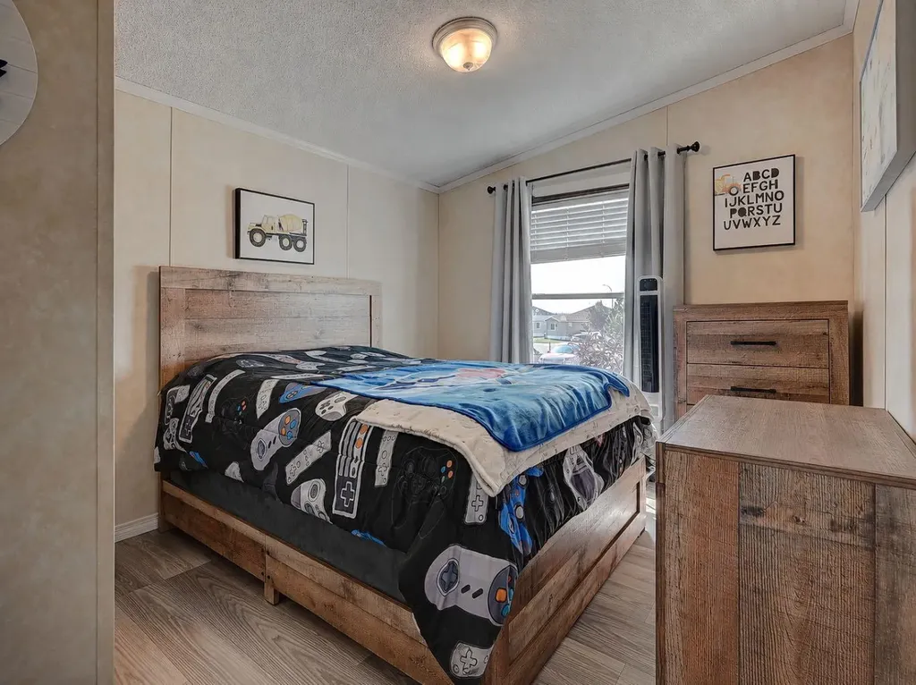 10615 88 Street Grande Prairie AB T8X 1P3