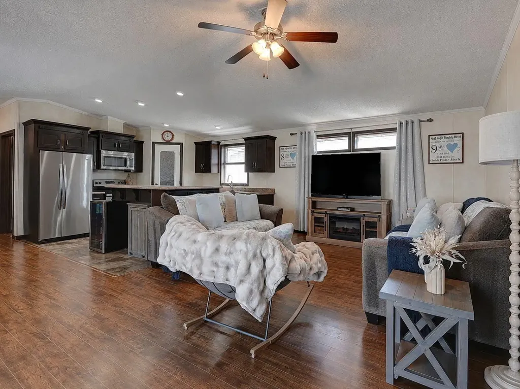 10615 88 Street Grande Prairie AB T8X 1P5