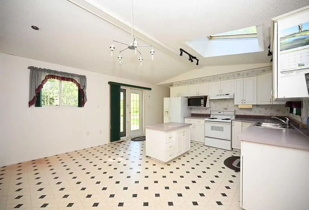 712043 Range Road 10 Rural Lesser Slave River No. 124 M.d. Of AB T0G2B0