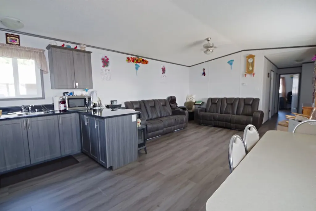 829 3 Street S Grassy Lake AB T0K 0Z0