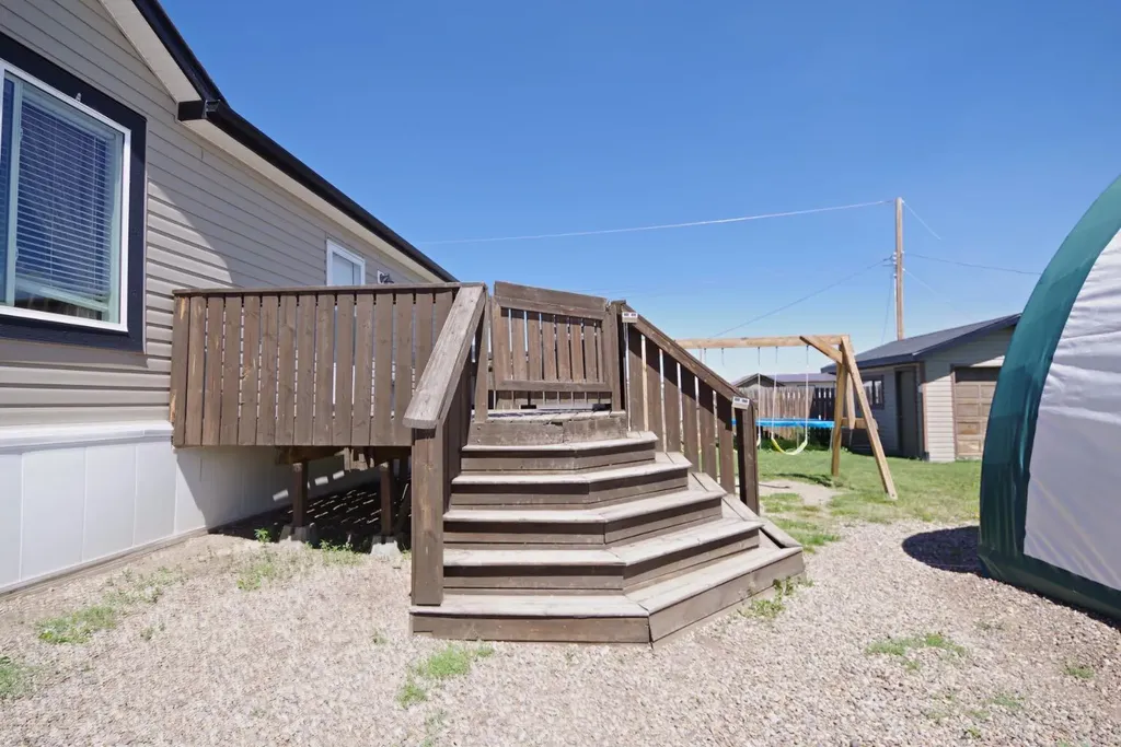 829 3 Street S Grassy Lake AB T0K 0Z0