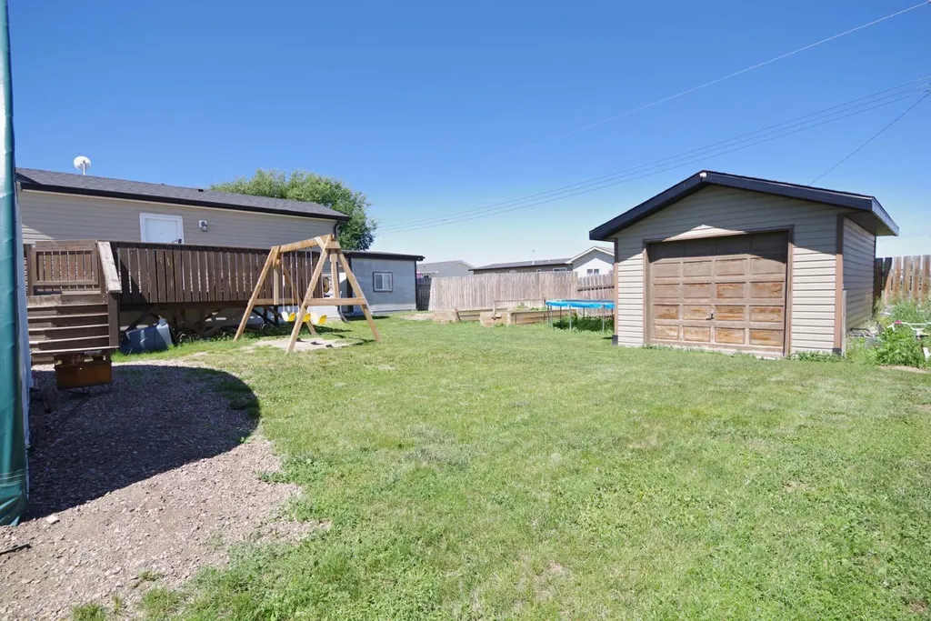 829 3 Street S Grassy Lake AB T0K 0Z0