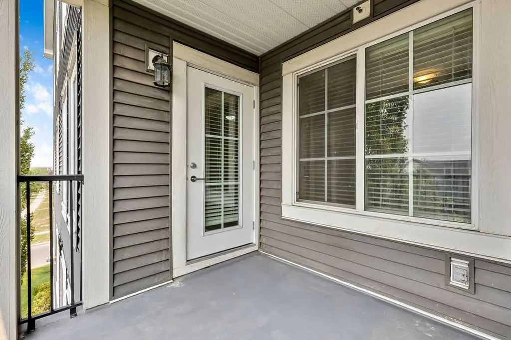 755 Copperpond Boulevard SE Calgary AB T2Z 4R2