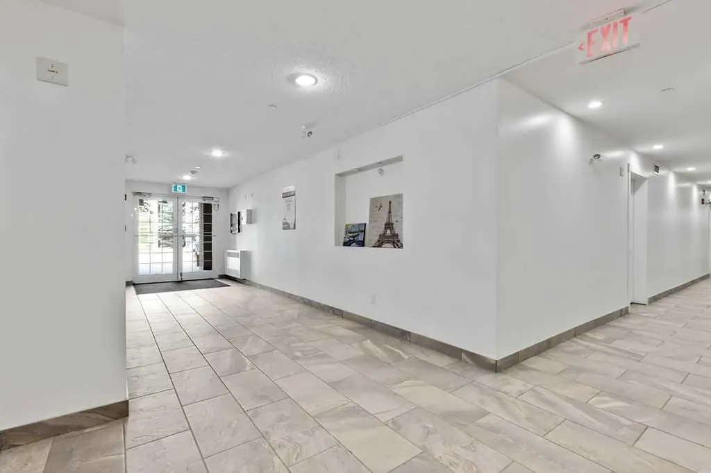 755 Copperpond Boulevard SE Calgary AB T2Z 4R2