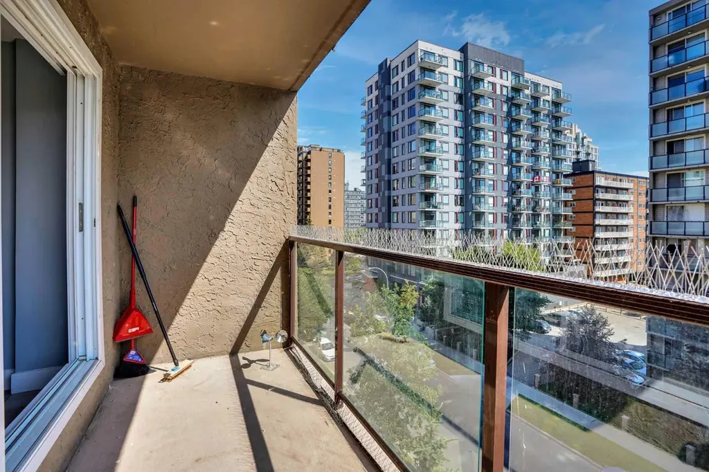 812 14 Avenue SW Calgary AB T2R 0N6