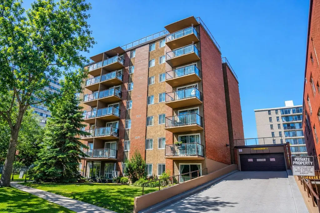 812 14 Avenue SW Calgary AB T2R 0N6