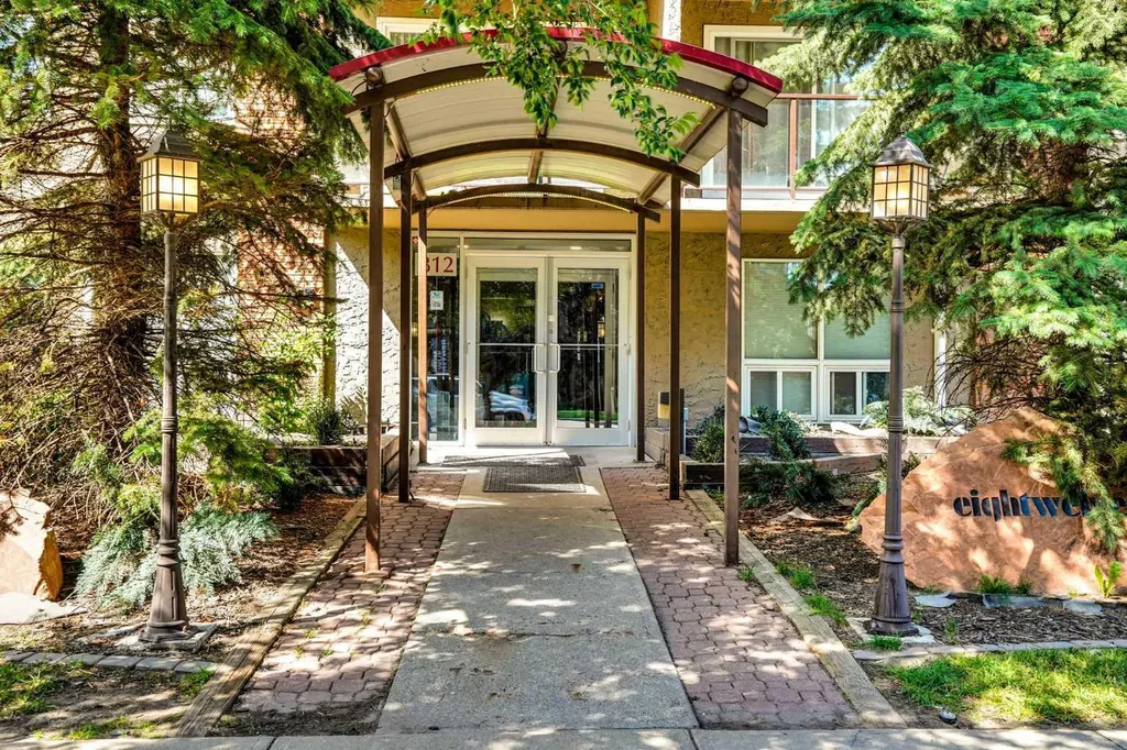 812 14 Avenue SW Calgary AB T2R 0N6