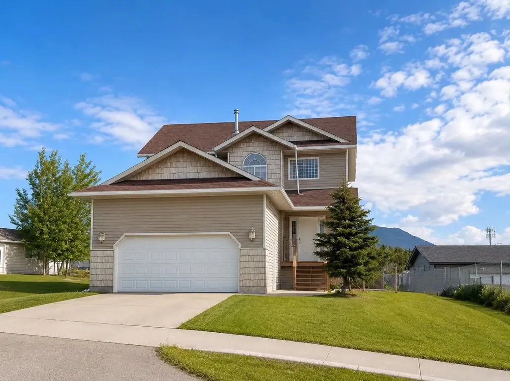 328 Stephenson Drive Grande Cache AB T0E 0Y0