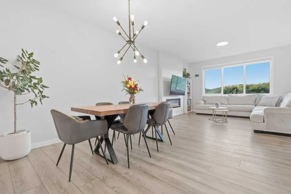 34 Belvedere Green SE Calgary AB T2A 7M5