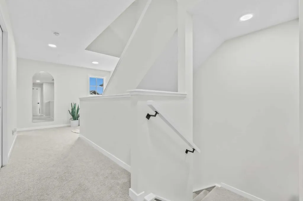 34 Belvedere Green SE Calgary AB T2A 7M5