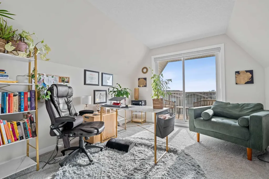 34 Belvedere Green SE Calgary AB T2A 7M5