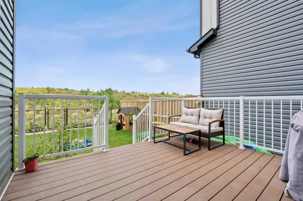 34 Belvedere Green SE Calgary AB T2A 7M5