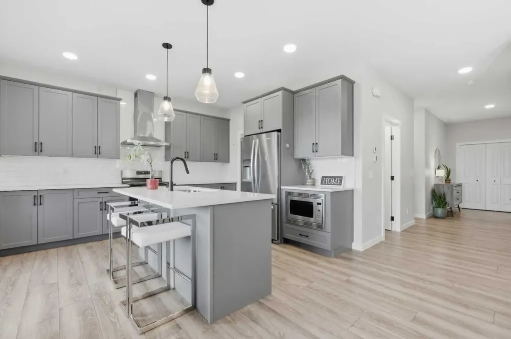 34 Belvedere Green SE Calgary AB T2A 7M5