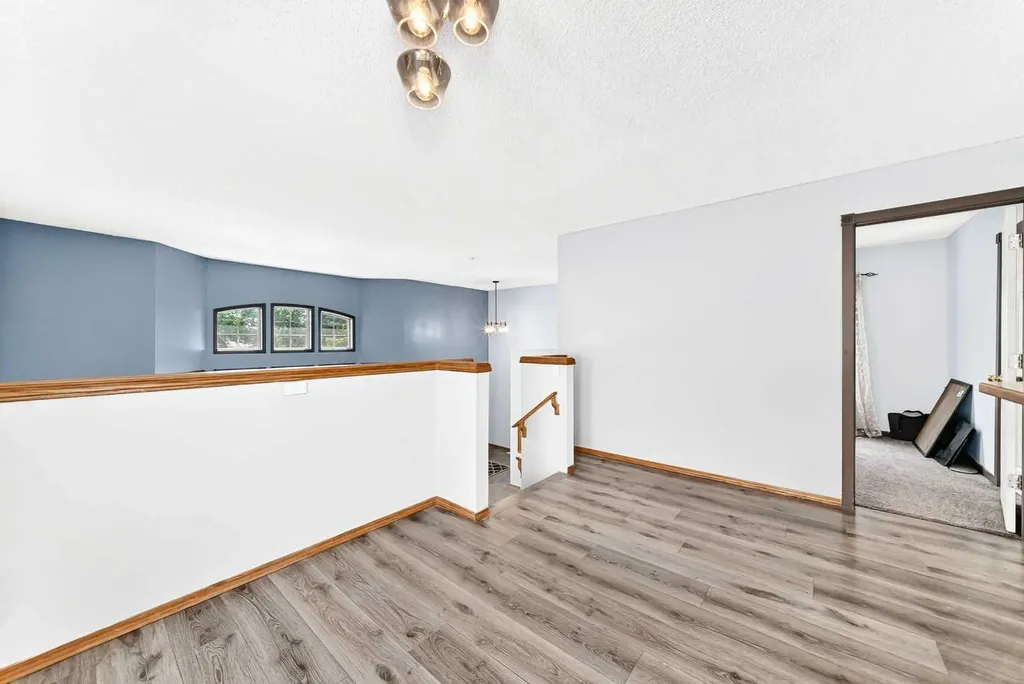 87 Tarington Road NE Calgary AB T3J 3X1