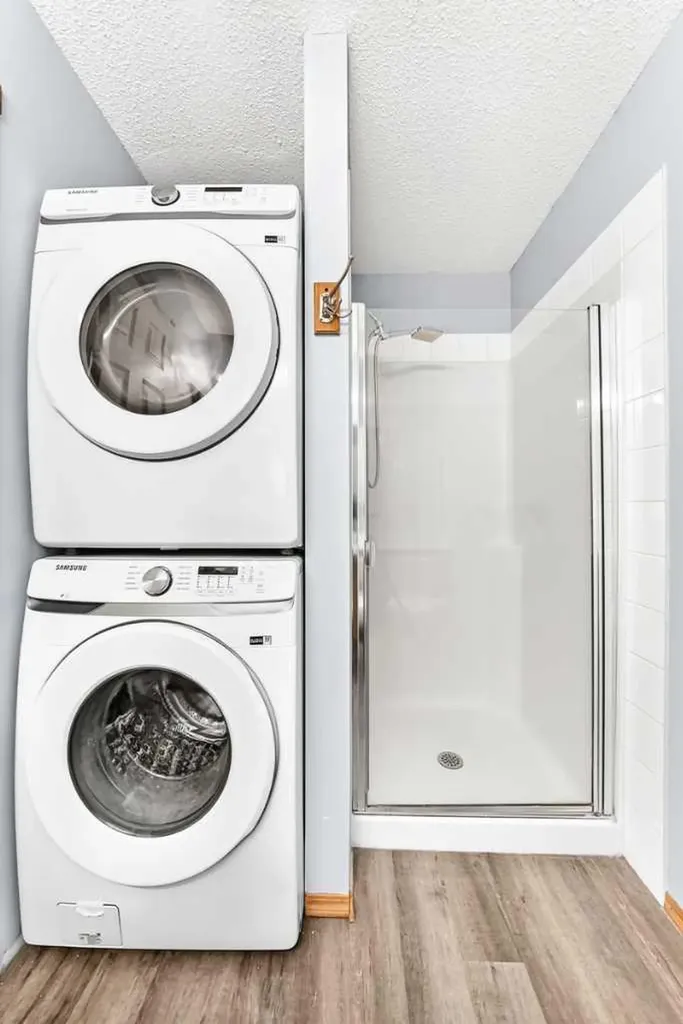 87 Tarington Road NE Calgary AB T3J 3X1