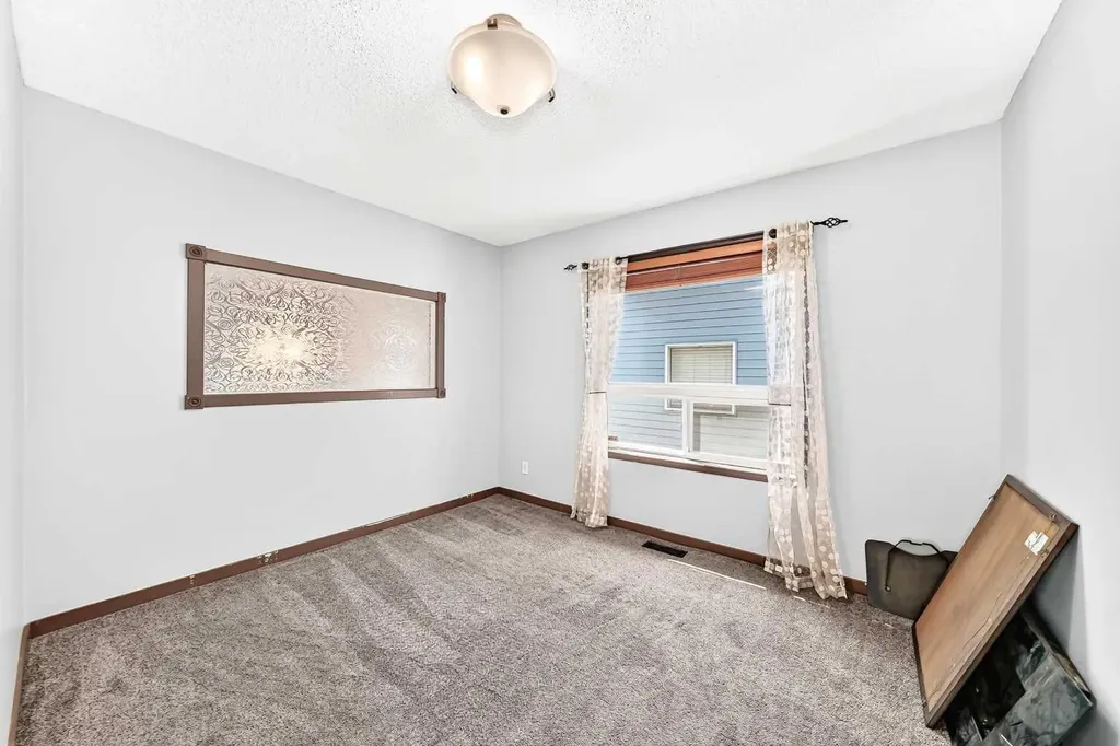 87 Tarington Road NE Calgary AB T3J 3X1
