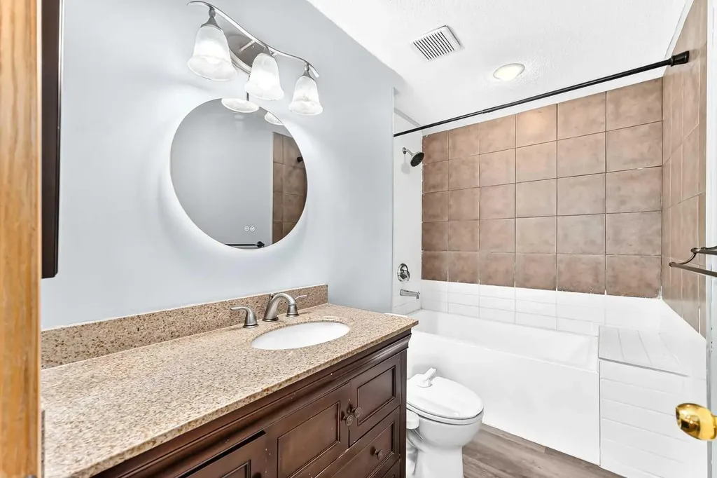 87 Tarington Road NE Calgary AB T3J 3X1