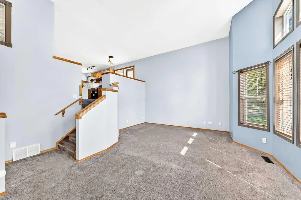 87 Tarington Road NE Calgary AB T3J 3X1