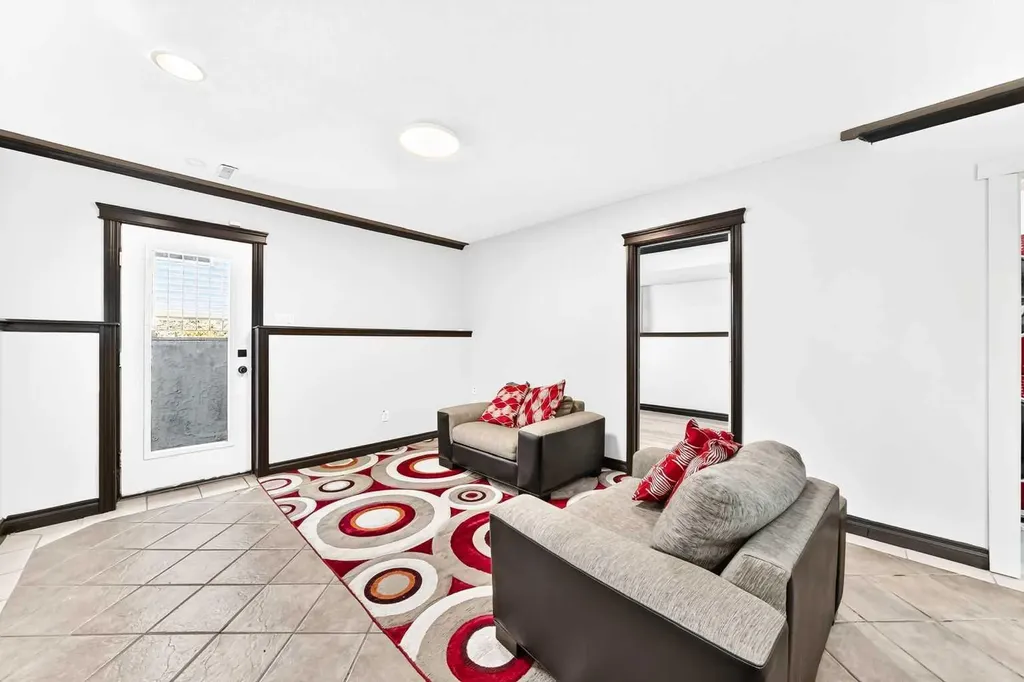 87 Tarington Road NE Calgary AB T3J 3X1
