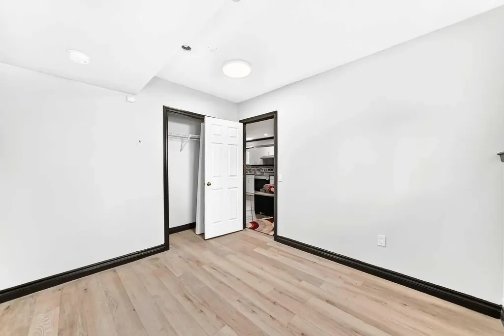87 Tarington Road NE Calgary AB T3J 3X1