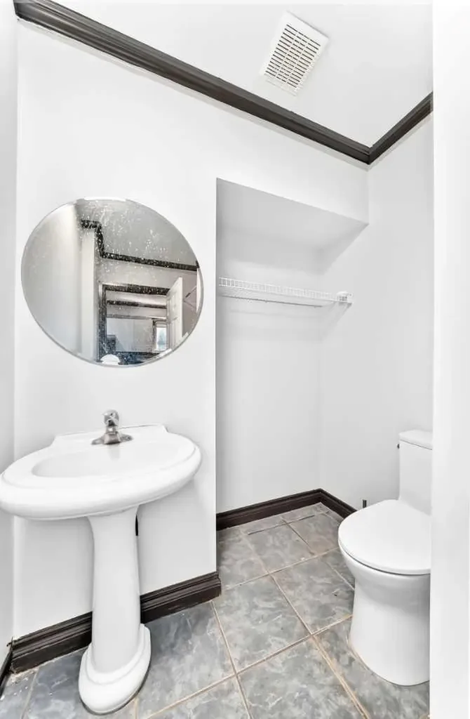 87 Tarington Road NE Calgary AB T3J 3X1