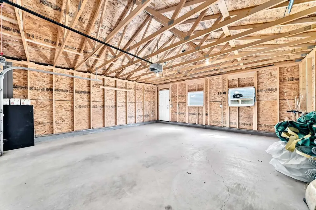 87 Tarington Road NE Calgary AB T3J 3X1