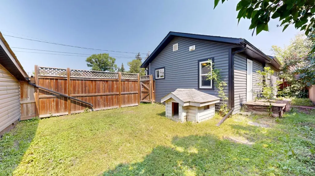 4820 46 Street Stettler AB T0C 2L2