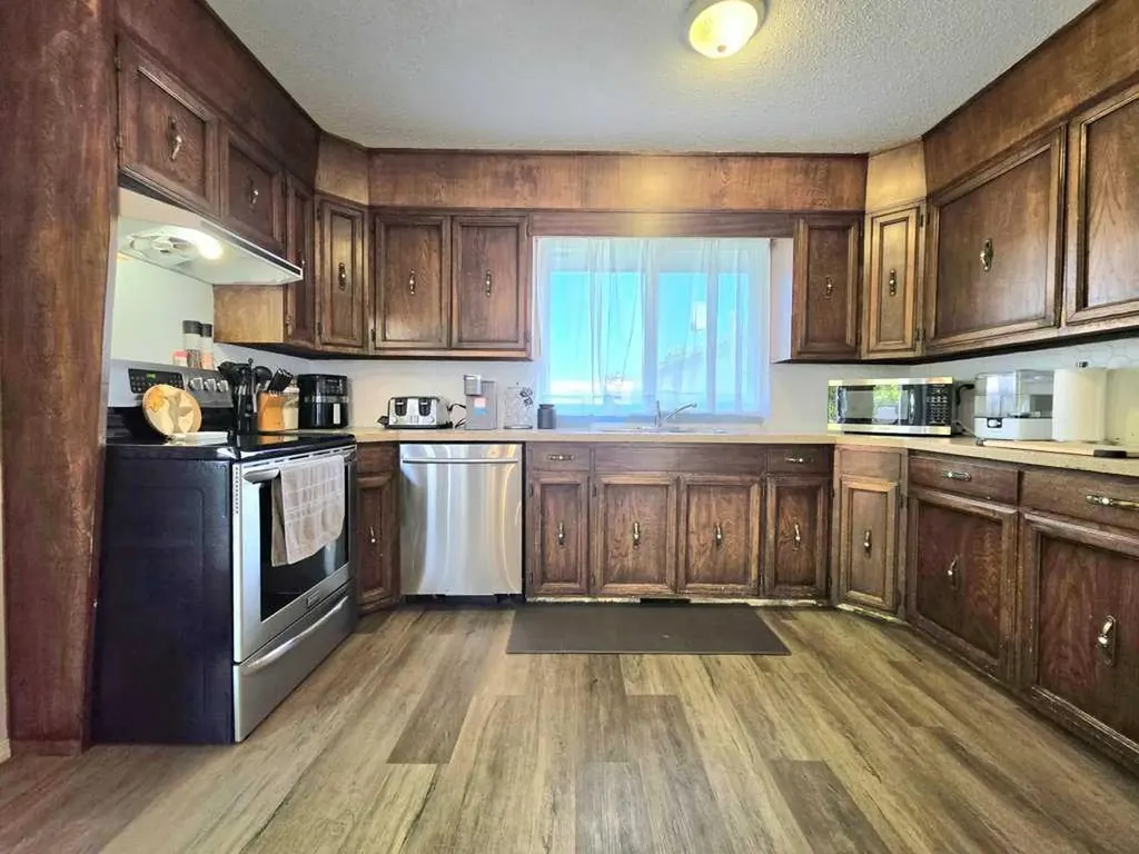 308 5 Street NW Slave Lake AB T0G 2A1
