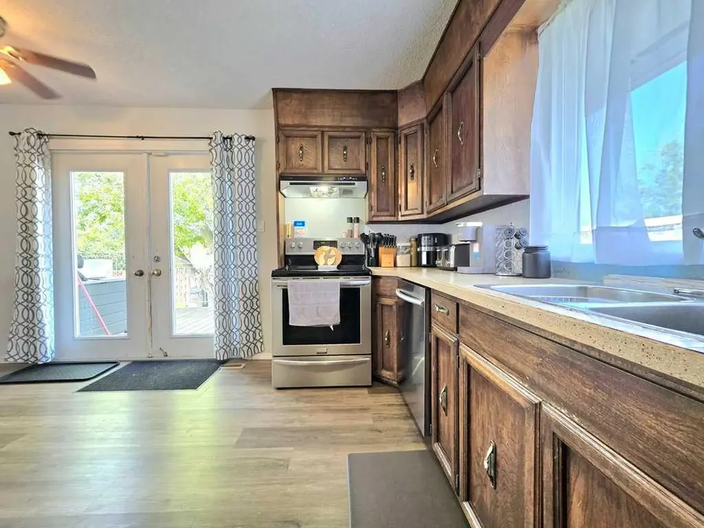 308 5 Street NW Slave Lake AB T0G 2A1