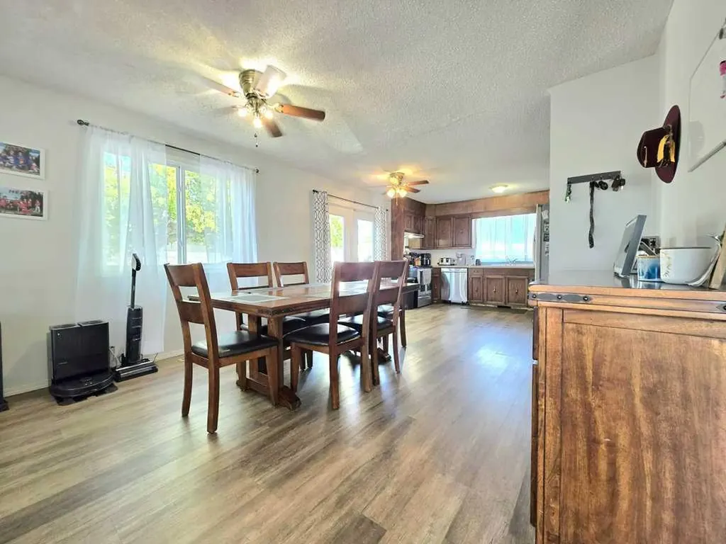 308 5 Street NW Slave Lake AB T0G 2A1