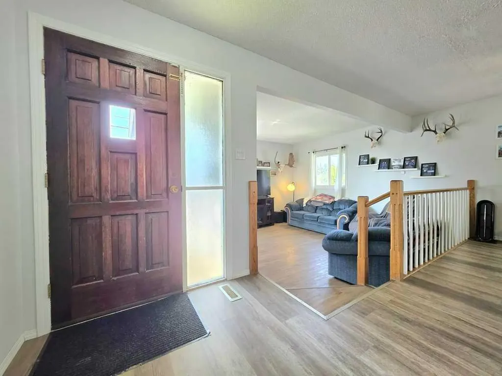 308 5 Street NW Slave Lake AB T0G 2A1