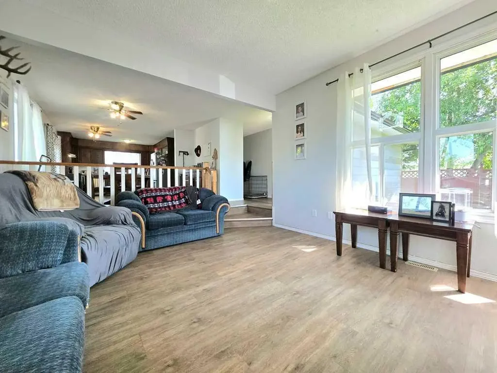 308 5 Street NW Slave Lake AB T0G 2A1