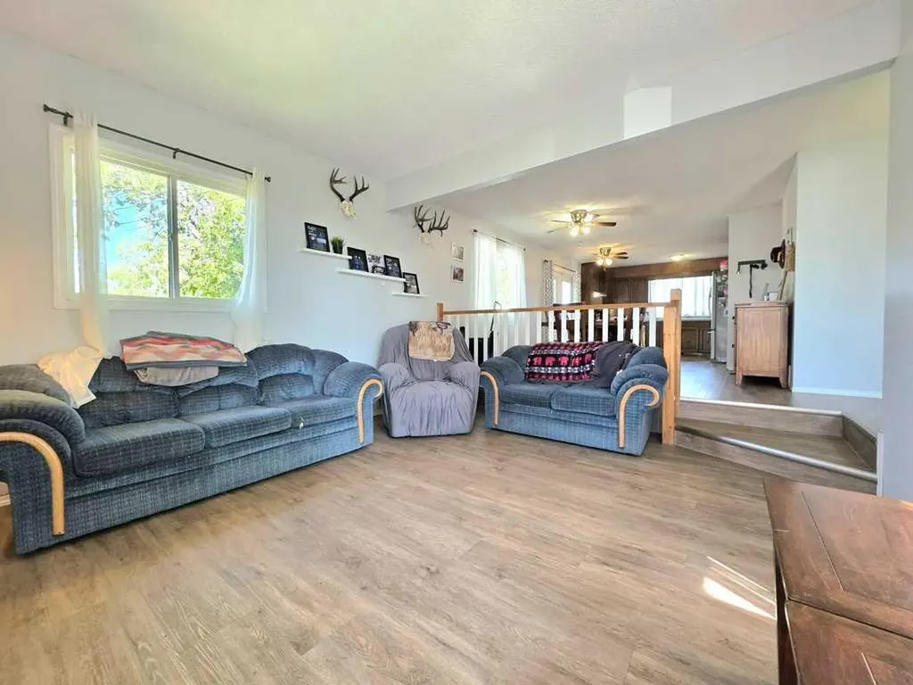 308 5 Street NW Slave Lake AB T0G 2A1
