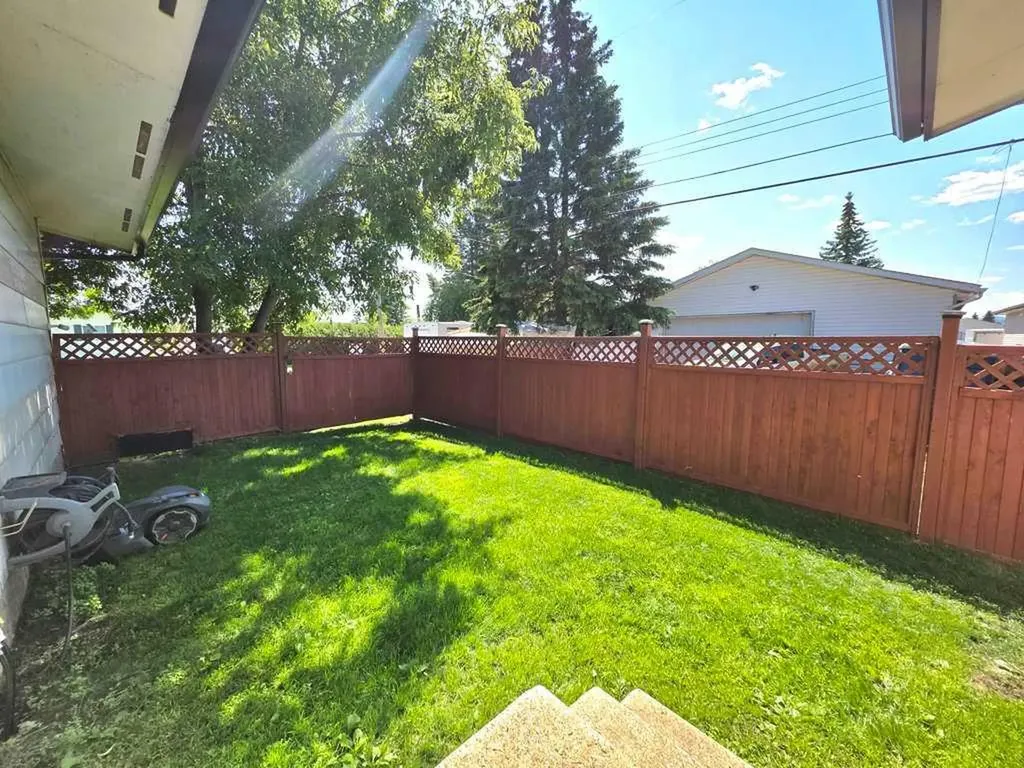 308 5 Street NW Slave Lake AB T0G 2A1