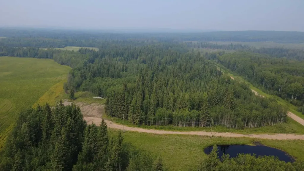 NE16-84-3-W6 Range Road 33 Rural Clear Hills County AB T0H 1L0