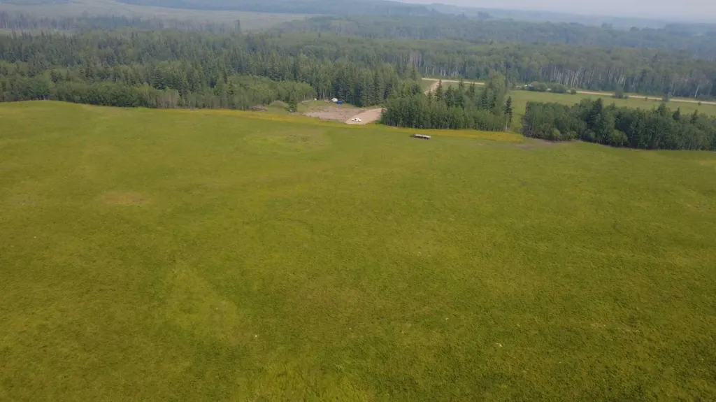 NE16-84-3-W6 Range Road 33 Rural Clear Hills County AB T0H 1L0