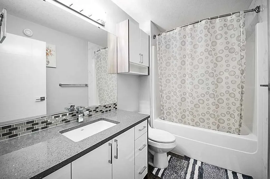 218 Prospect Drive E Fort Mcmurray AB T9K0W7